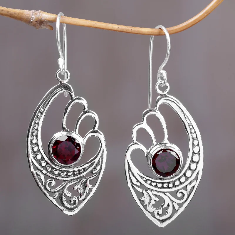 - Foldable and portable cat bagRed Wings 2 Carats Garnet and Sterling Silver Balinese Earrings