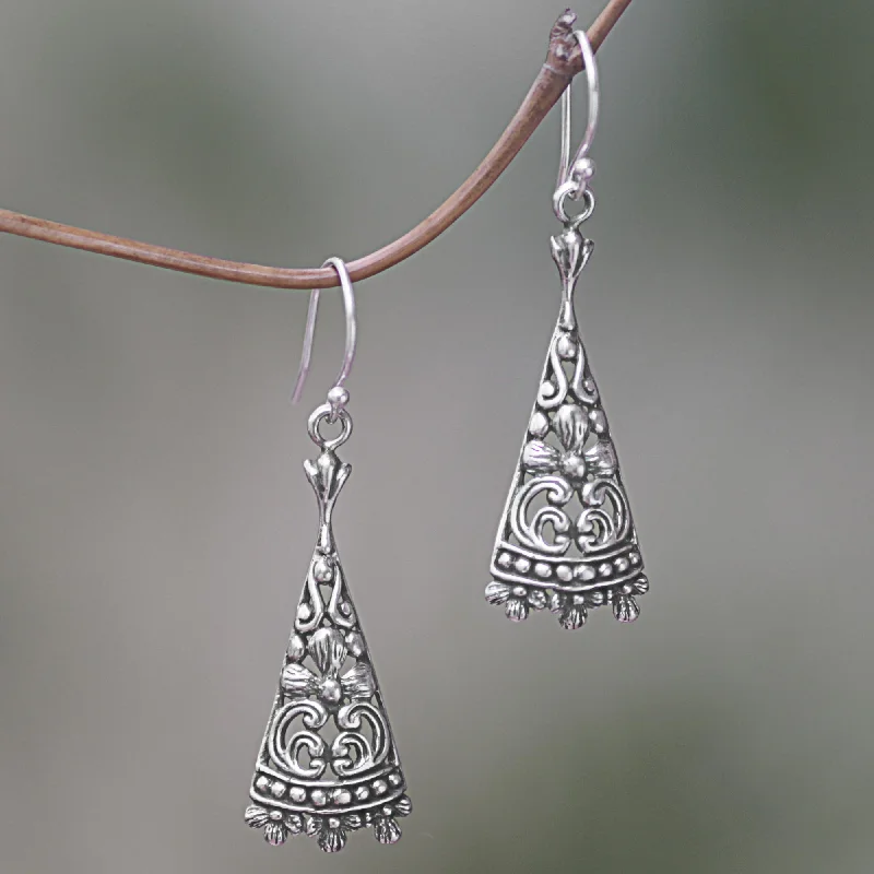  -Non-contact cat thermometerFloral Courage Triangular Floral Sterling Silver Dangle Earrings from Bali