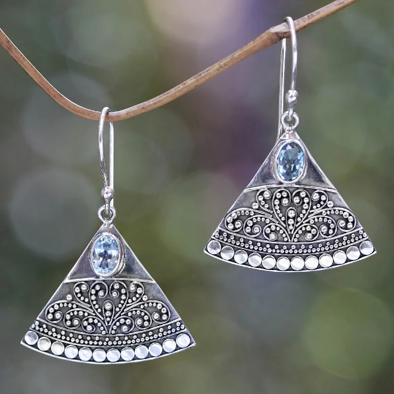  -Anti-slip claw protection raincoat FOR dogsKintamani Indonesian Earrings with Blue Topaz