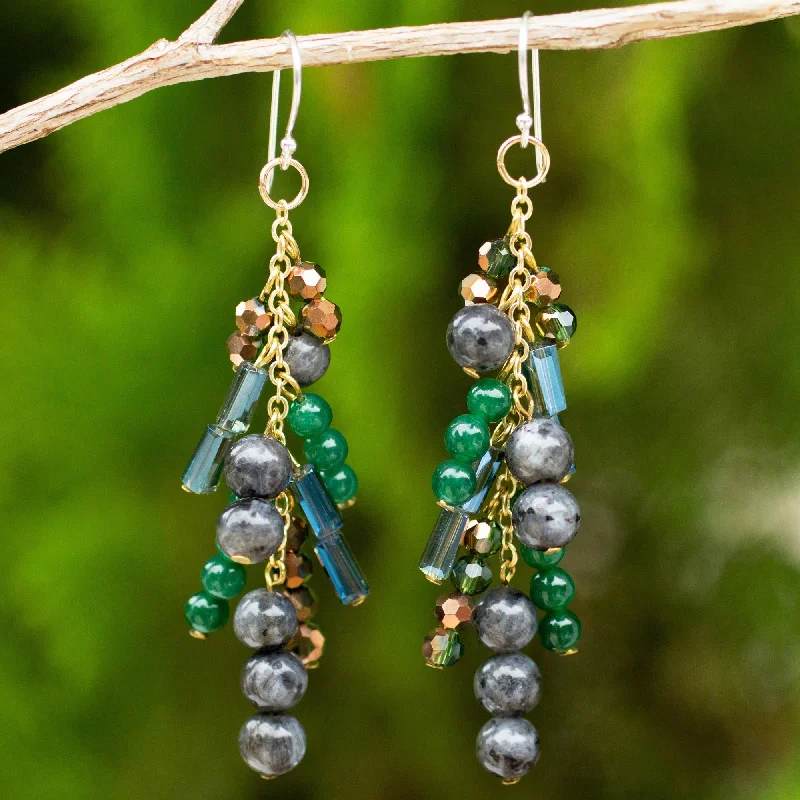 - Teething and chewing toys for puppiesBrilliant Cascade Waterfall Style Earrings with Labradorite and Quartz Beads