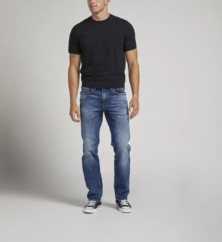 ---Men's Infinite Fit Relaxed Straight Leg Jean