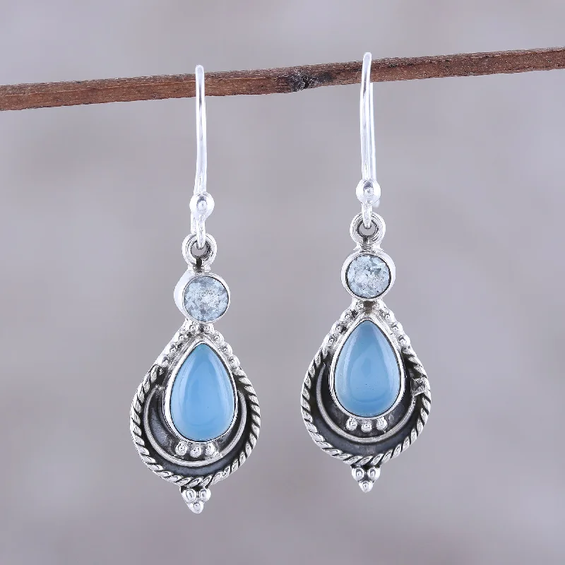 - Postoperative pet anti-licking Elizabethan collarSky Fascination Chalcedony and Blue Topaz Dangle Earrings from India