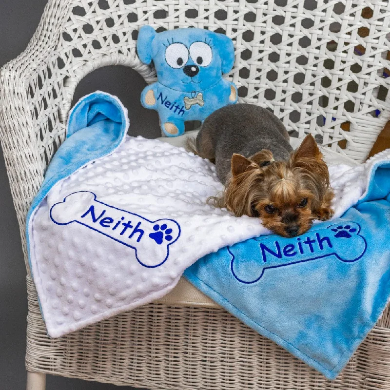 Pet holiday dress-up clothesPersonalized dog blanket and toy with name embroidery